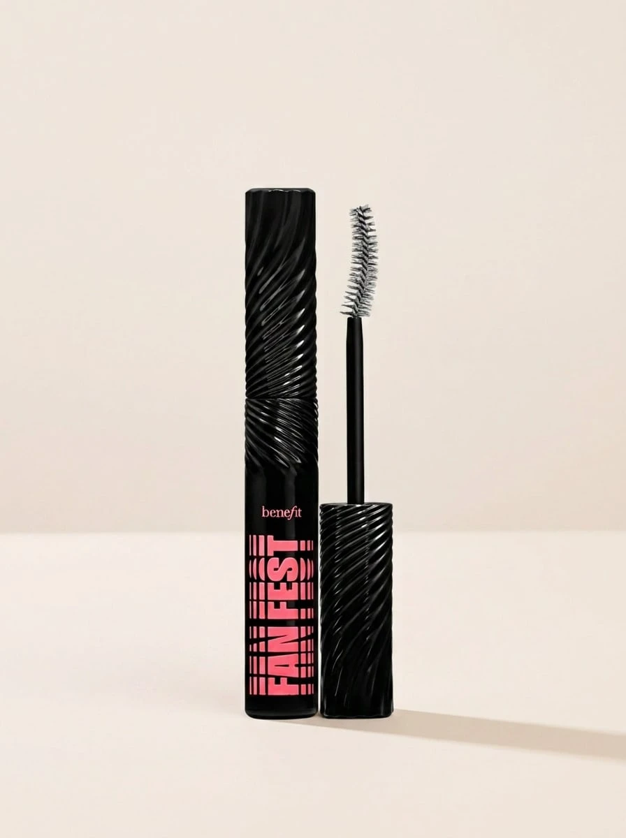 Benefit Fan Fest Fanning And Volumizing Mascara 8.5 G - Black - View 1