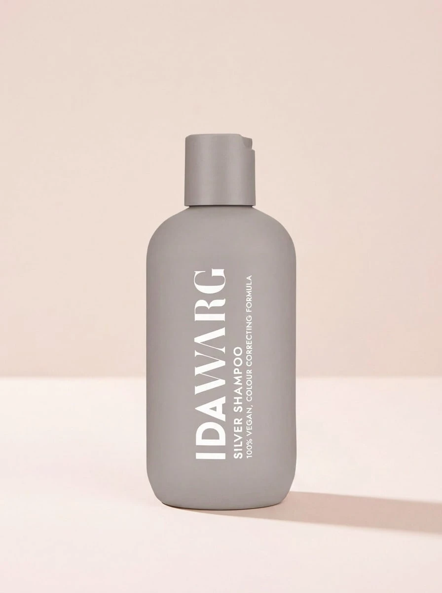 IDA WARG Silver Shampoo 250 ml – Shampoo, Color Correcting, For Blonde Hair, Purple, Violet Pigments, Suitable For Hair Care Routine - Multicolore - Visualizzare 1