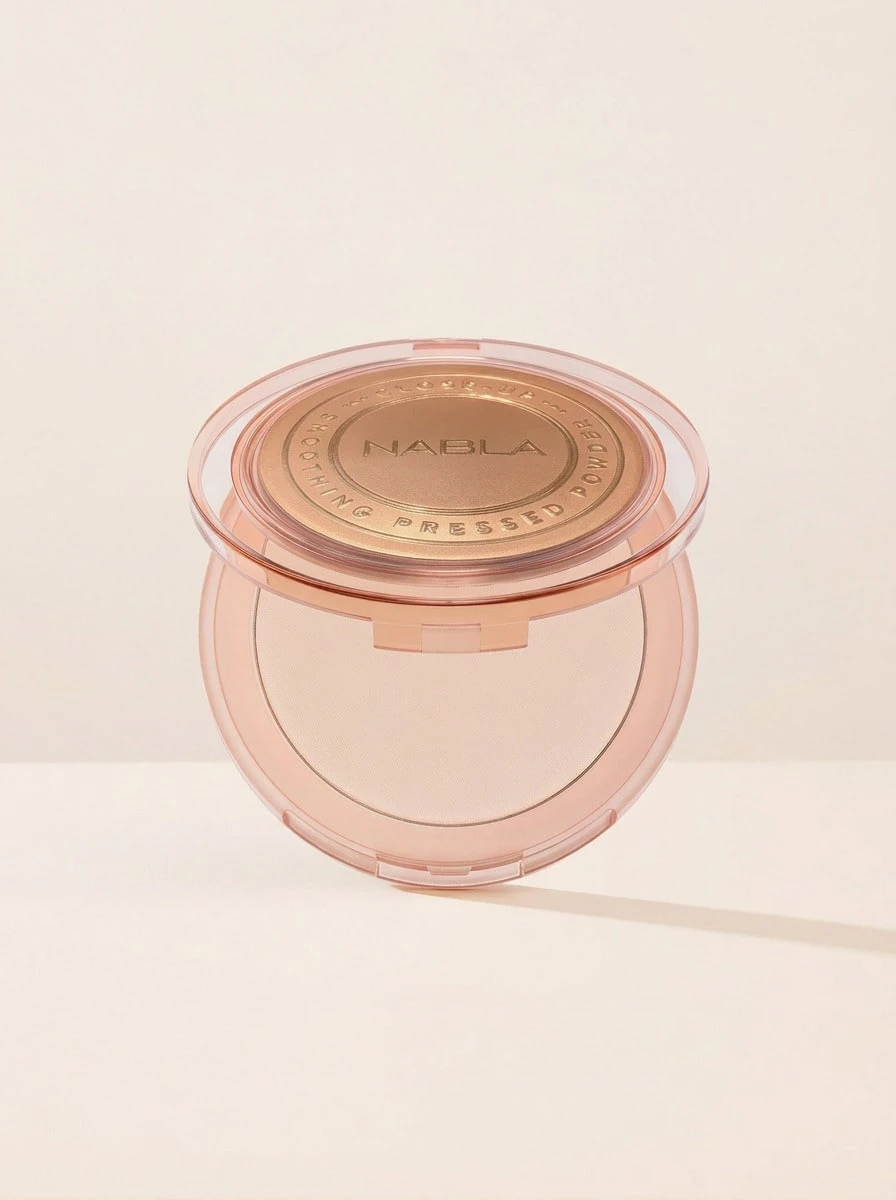 NABLA Cosmetics Close-Up Smoothing Pressed Powder Light 11.5 G – Blurring Matte Finish For Pores And Fine Lines, Face Setting Makeup For All Skin Types, Professional Quality Beauty Essential, Compact Case For Travel And Daily Touch-Ups - Light - View 1