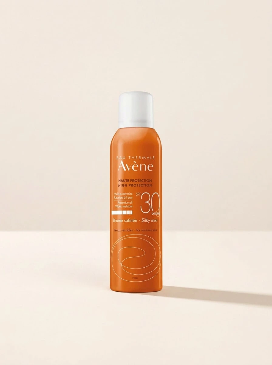 Avene Sun Silky Mist SPF30 150 Ml – High Protection Face And Body Spray, Water Resistant, Satin Finish For Sensitive Skin, Transparent And Quick-Drying For Outdoor Activities, Beach And Pool Side Use - Clear - View 1