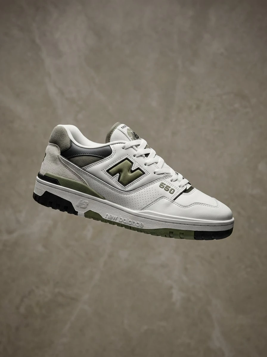New Balance 550 男款低筒皮革運動鞋,輕量緩震舒適,日常休閒白色 BB550DOB - 白色/深橄欖綠/黑色 - 查看 1