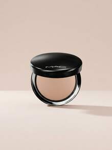 MAC Mineralize Skinfinish Natural Powder Light 10 G – Face Powder, Matte Finish, For Fair Skin Tones, Light, Minerals, Suitable For Daily Makeup Routine - Natural Light - View 1