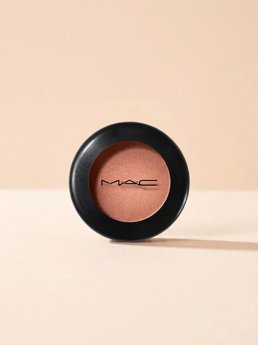 MAC Single Eyeshadow Soft Brown 1.5 G – Eyeshadow, Matte Finish, For Makeup Beginners, Matte, Suitable For Daily Makeup Routine - 柔和的棕色 - 查看 1