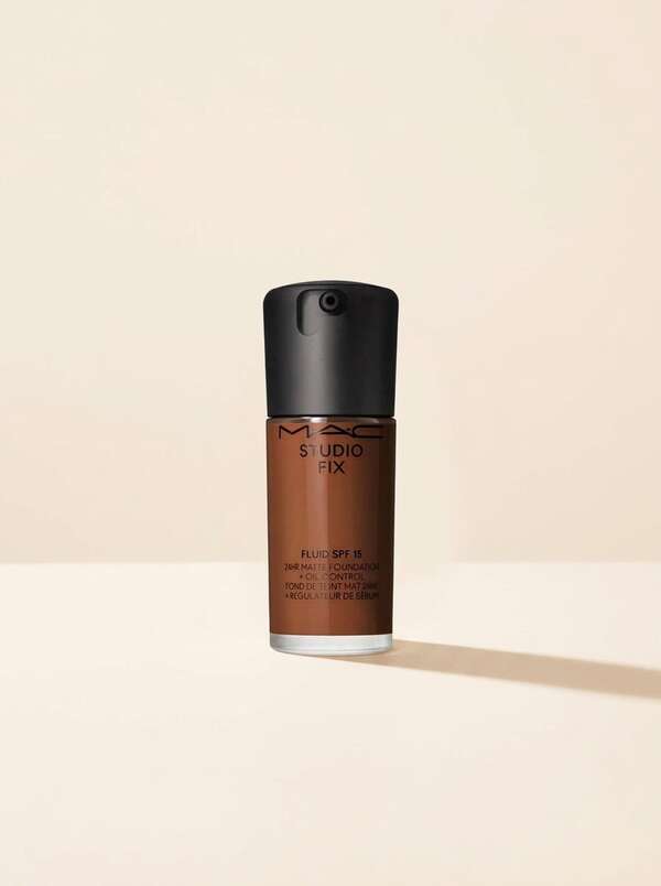 MAC Studio Fix Fluid SPF 15 Foundation NW48 30 Ml – Foundation, Matte Finish, For Oily Skin, NW48, SPF 15, Suitable For Daily Wear