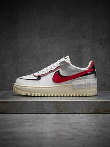 Nike Air Force 1 女款運動鞋，舒適百搭耐穿，休閒健身適用，白色 FN6335-100 - 白色/孔雀石綠/芝麻色/午夜藍 - 查看 1