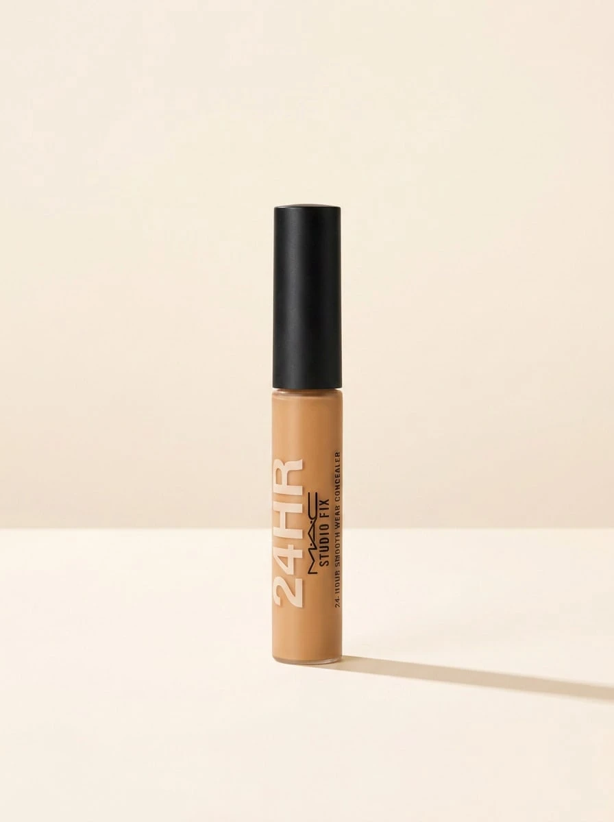 Mac Studio Fix 24-Hour Smooth Wear Concealer NC15 - NC15 - View 1