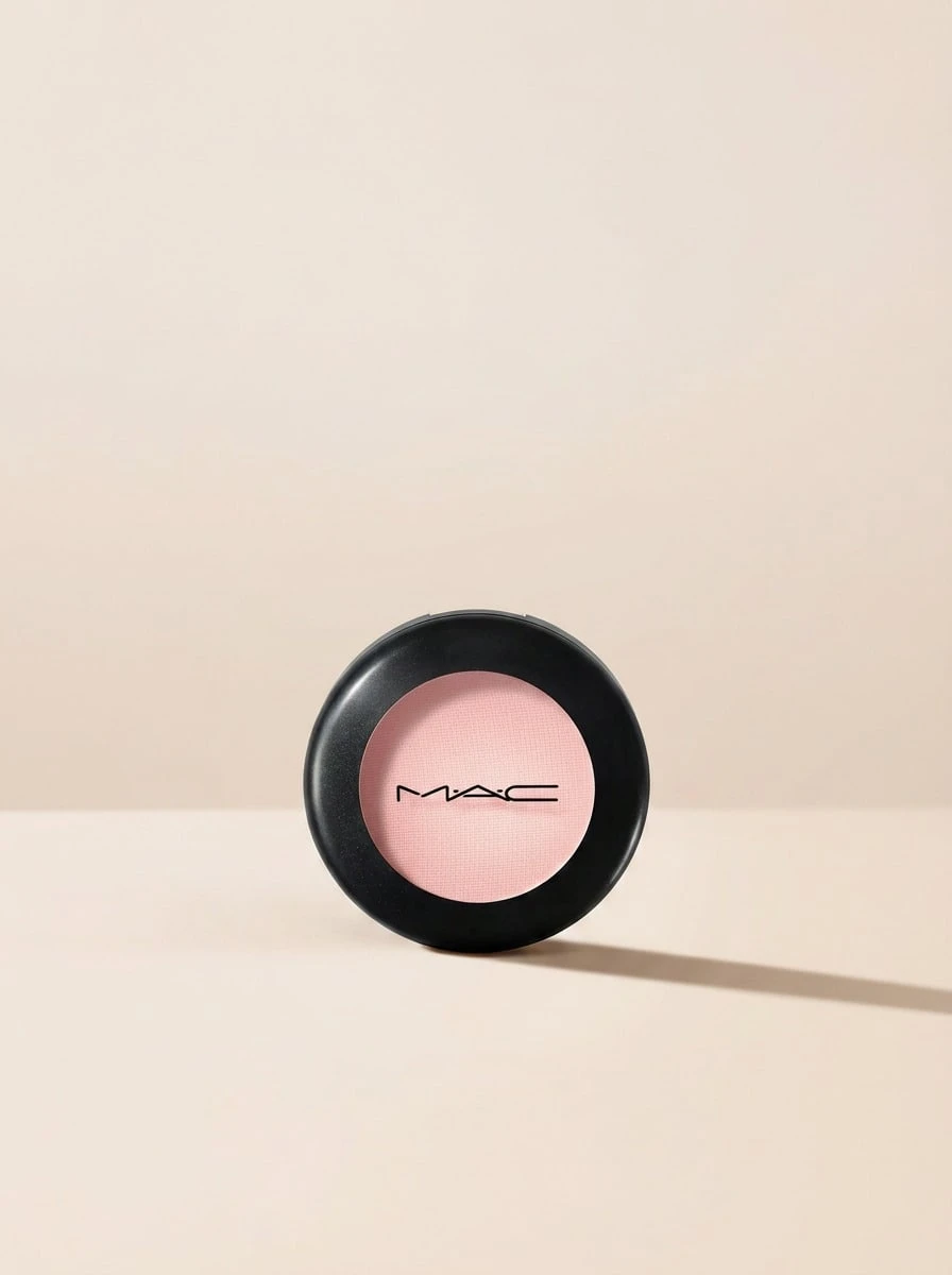 MAC Single Eyeshadow Malt 1.5 G – Eyeshadow, Matte Finish, For Makeup Enthusiasts, Malt, Suitable For Daily Makeup - Malt - View 1