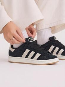 Core White / Core Black / Cream White