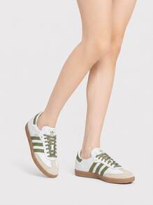 White Green