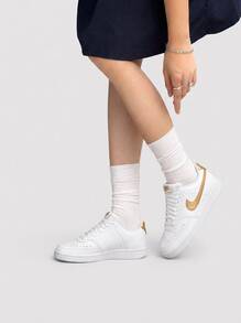 Nike 球场视野低 - 白色/白色/金屬金 - 查看 1