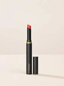 MAC Powder Kiss Velvet Blur 纤薄唇膏 Devote To Danger 2 G - 獻身於危險 - 查看 1
