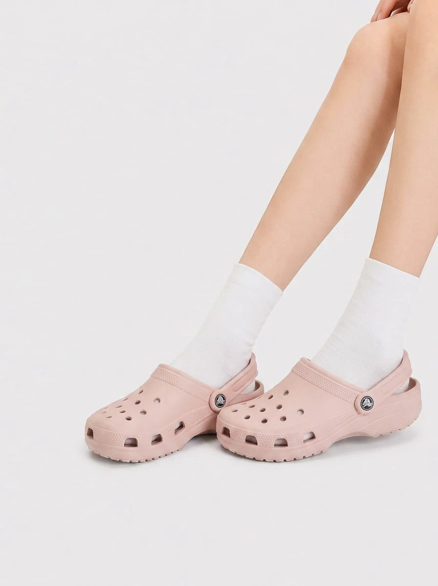 Crocs CLASSIC CLOG Women's Clogs Durable Breathable Easy To Clean Garden Summer Shopping Pink 10001-6PI - Nude Pink - View 1