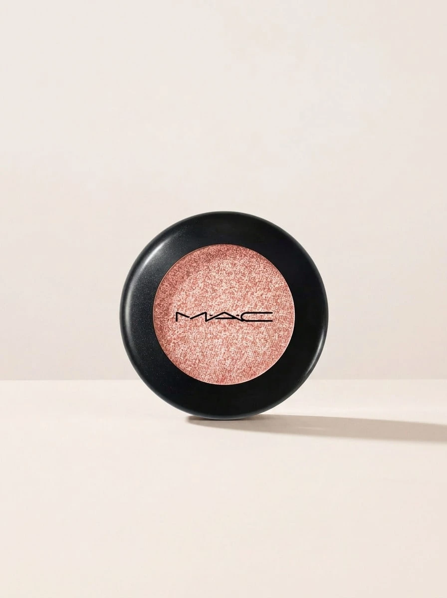 MAC Single Eyeshadow Honey Lust 1.5 g – Eyeshadow, Shimmer Finish, For Makeup Enthusiasts, Honey Bronze, Suitable For Daily Makeup - Lujuria de miel - Ver 1