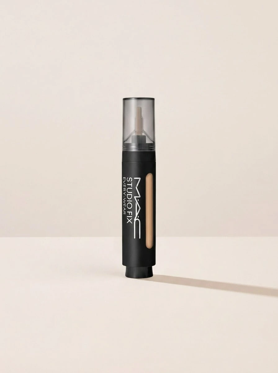 Mac Studio Fix Every-Wear All-Over Face Pen NC20 12ml – Concealer Pen, Waterproof, For All Skin Types, NC20, Hyaluronic Acid, Suitable For On-The-Go Touch-Ups - NC20 - View 1