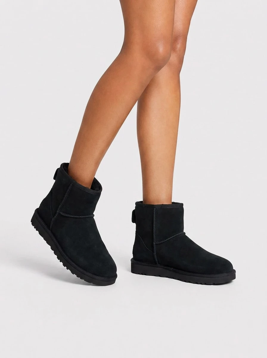 UGG Women's Supportive Cushioned High-Top Walking Outdoor Daily 1002072-UPC - Black - View 1