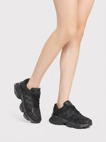 New Balance Women's Casual Athletic Shoes Sporty Responsive Durable Commuting Gym Travel Black U9060NRI - 三重黑 - 查看 1