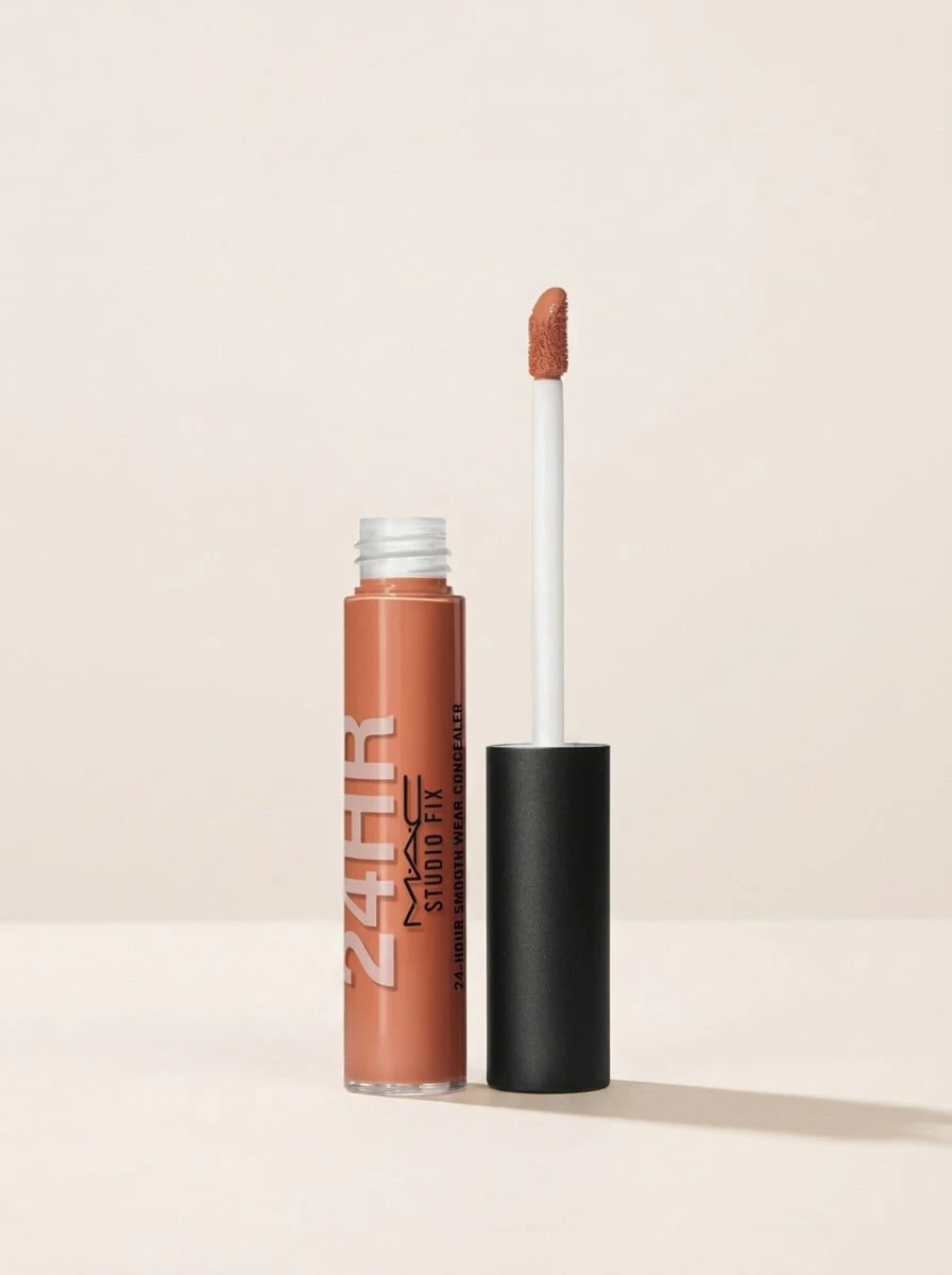Mac Studio Fix 24-Hour Smooth Wear Concealer NW51 7ml - NW51 - View 1