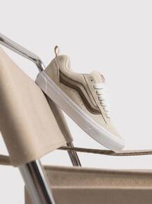 Vans Knu Skool 女式滑板鞋棕色 VN000D6ZCHW1 - 米色 - 查看 1