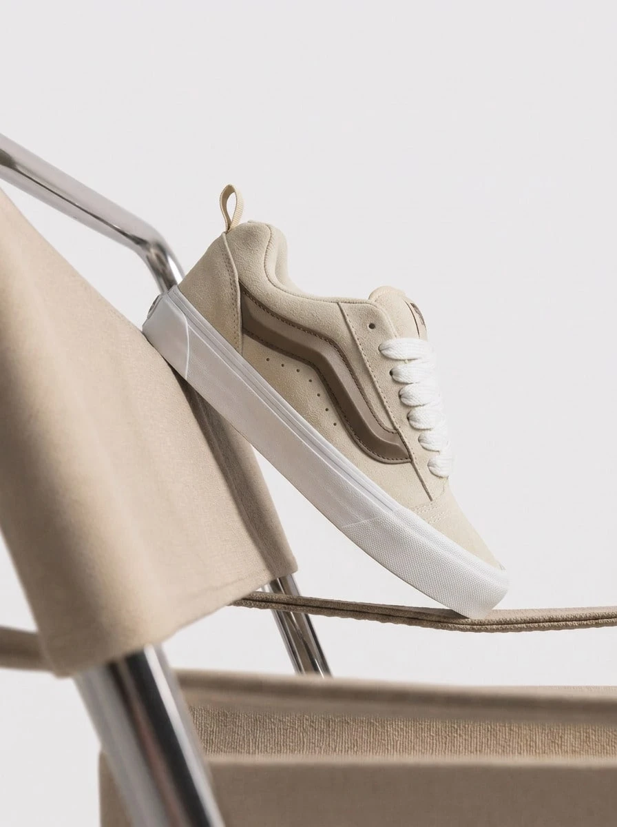 Vans Knu Skool 女式滑板鞋棕色 VN000D6ZCHW1 - 米色 - 查看 1