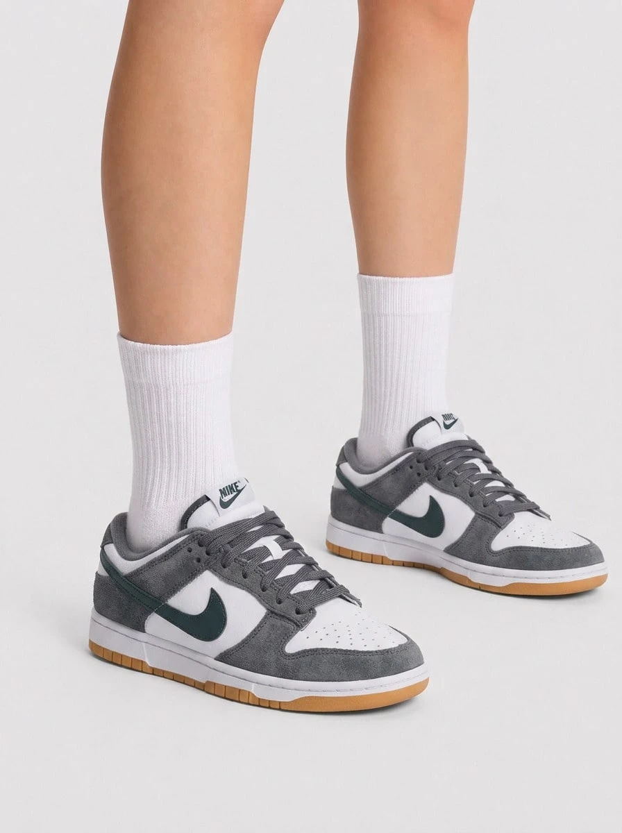 Nike 中性款 Dunk Low 灰色 - 白色/淺鐵礦石色/淺棕色/煙灰色 - 查看 1