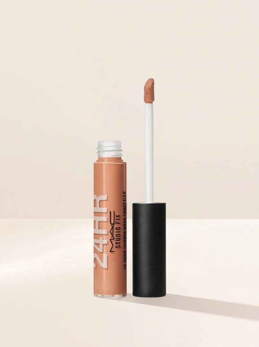 Mac Studio Fix 24-Hour Smooth Wear Concealer NW42 7ml - NW42 - View 1
