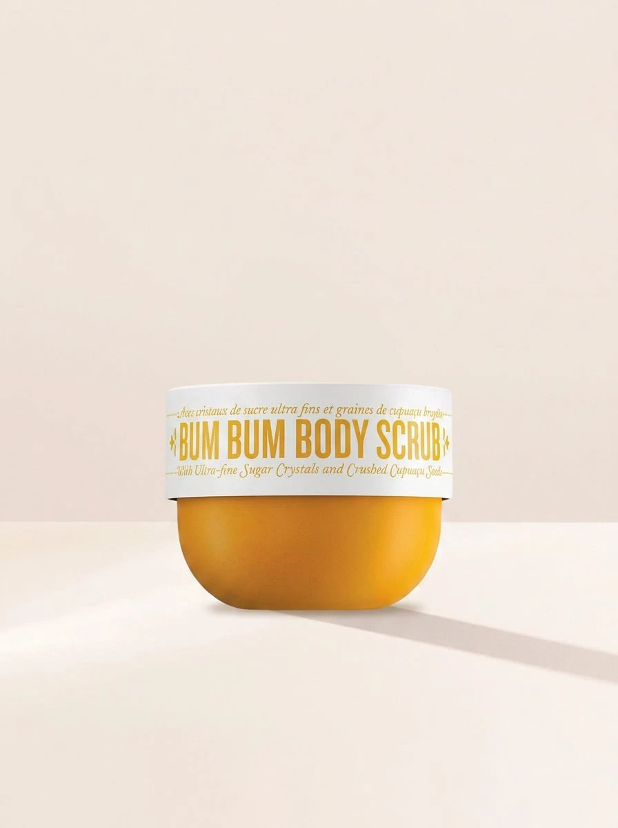 Sol de Janeiro Bum Bum Body Scrub 220 g – Exfoliating Sugar Crystals And Crushed CupuaçU Seeds, Pistachio And Salted Caramel Scent, Smoothing And Polishing Formula, Perfect For Body Radiance, Deeply Hydrating Skin Treatment - Blanco - Ver 1
