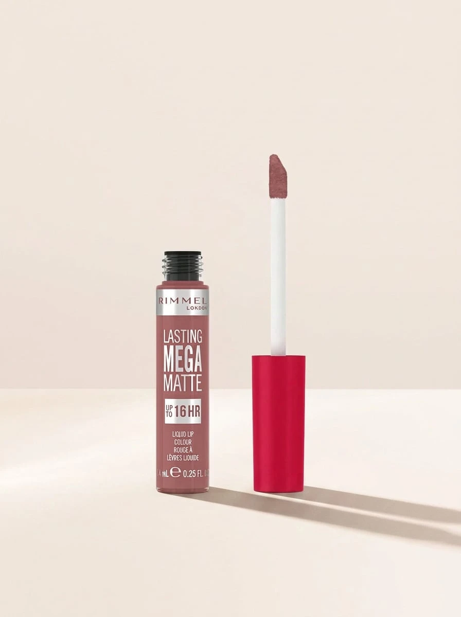 Rimmel ماكياج مات دائم 900 وردي مبهر 7.4 مل - 900 وردة فاتنة - مشاهدة 1