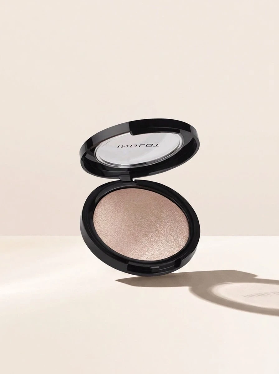Inglot هايلايتر إنجلوت سوفت سباركلر للوجه والعينين والجسم رقم 52 - 52 نحاس ذهبي - مشاهدة 1