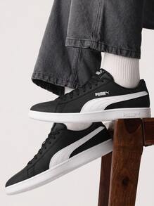 Puma SMASH Men's Casual Athletic Shoes Heritage Flexible Rubber Outsole Street Style Running School Black 392336-01 - Black White - Visualizzare 1