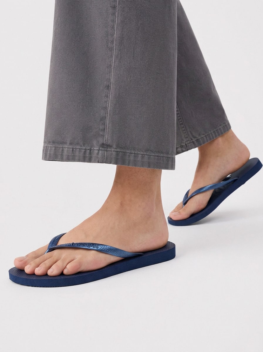 Havaianas Men's Sport Sandals Comfortable Soft Durable Beach Weekend Summer Blue 4000030-0555 - Blue - View 1