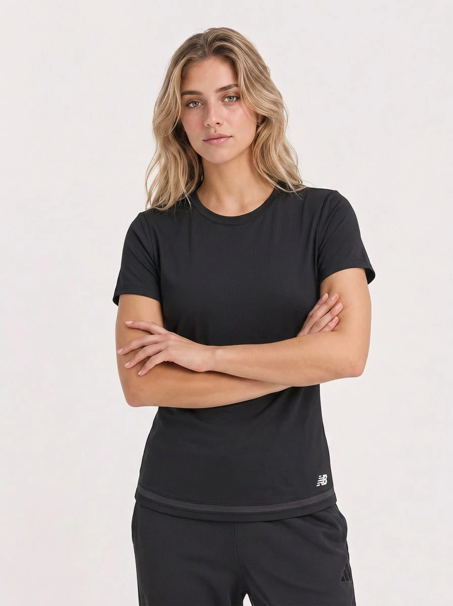 New Balance Core Run Short Sleeve - Black (BK) - 黑色 - 查看 1
