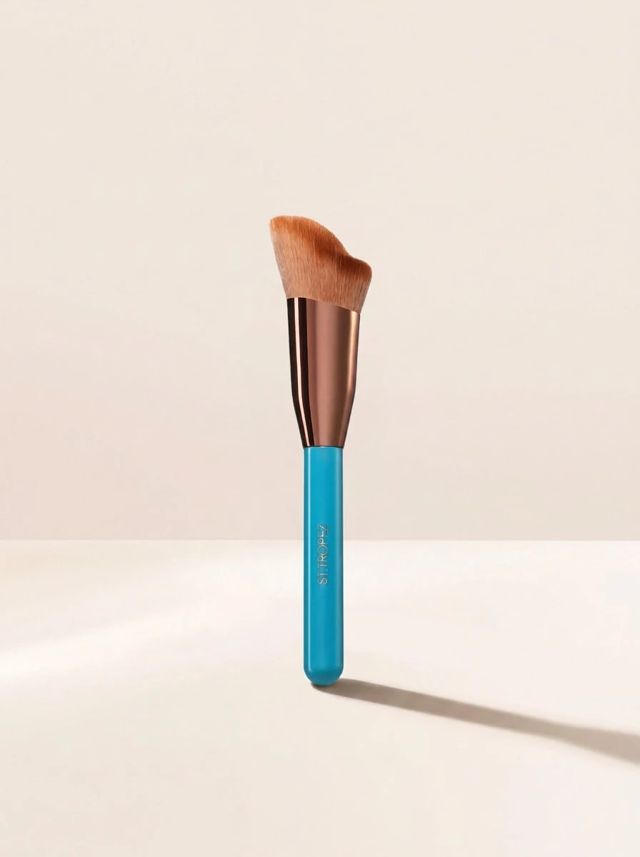 St Tropez ST Tantour & Application Brush – Contour Brush, Angled Design, For Makeup Enthusiasts, Teal, Synthetic Bristles, Suitable For Daily Makeup Routine - Multicolor - View 1