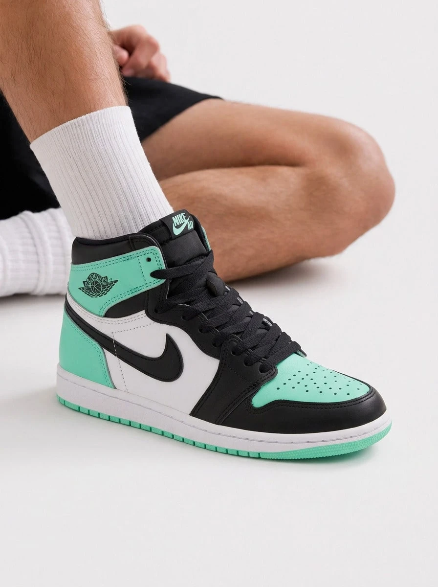 Nike Air Jordan 1 Retro High OG Men's Shoes Green Glow DZ5485 - Vit/Svart/Grönt Sken - Visa 1