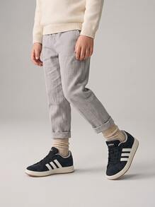 Core Black / Off White / Gum