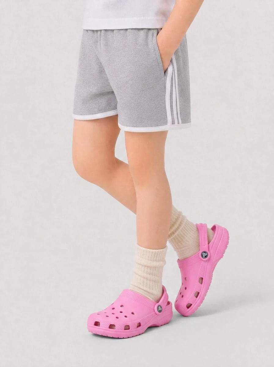 Crocs CLASSIC CLOG Kids' Clogs Lightweight Versatile Comfortable Vacation Travel Casual Pink 206990-6SW - Taffy Pink - View 1