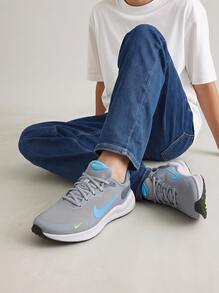 Nike أحذية الجري على الطرق لكبار الأطفال 7 ثورة، رمادي إسمنتي / ضوء FB7689 - رمادي - مشاهدة 1