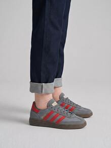 Adidas 手球专用儿童运动鞋 Szary JQ0737 - 灰色的 - 查看 1