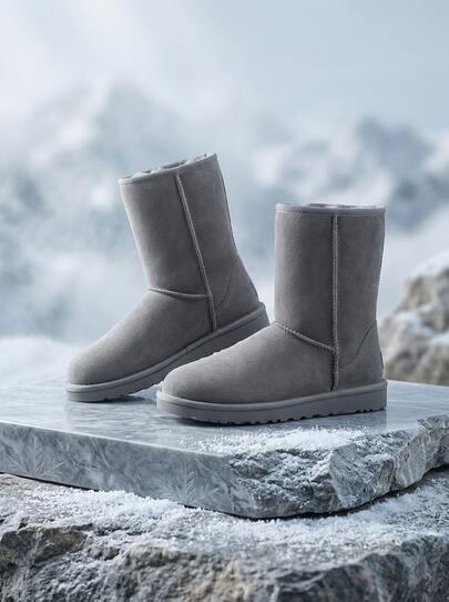 UGG بوت الثلج الكلاسيكي القصير II للنساء رمادي 1016223GREY