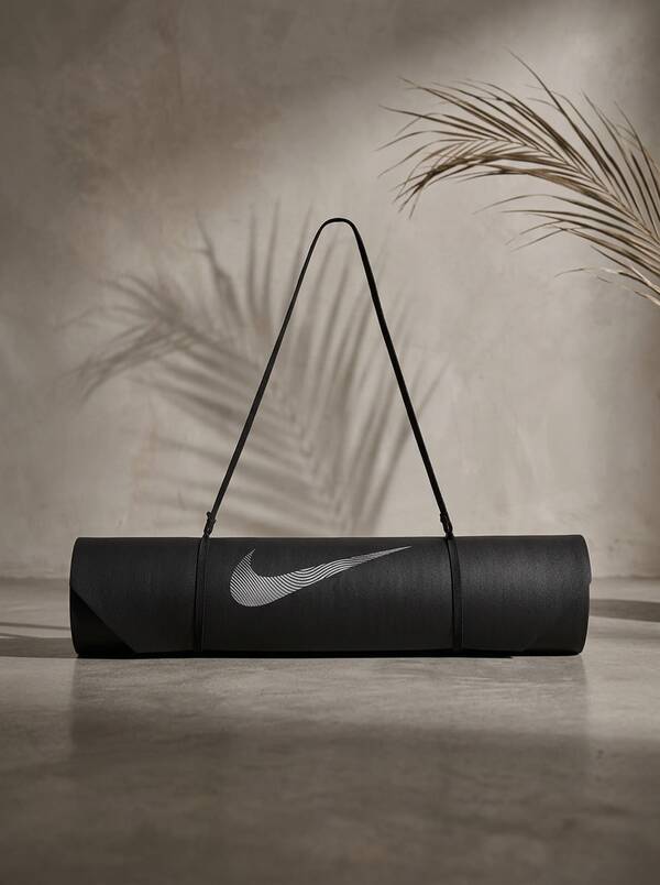 Nike Yoga Mat Non-Slip Lightweight Solid Easy To Clean Versatile Sports Training Unisex Black N.000.0006.010.NS