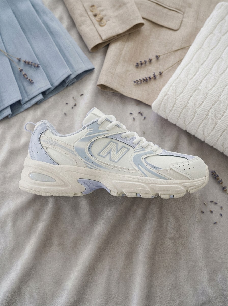 New Balance 530 High OG 女款運動鞋,輕量經典健身跑步鞋,白色 GR530WS - 白色和藍色 - 查看 1