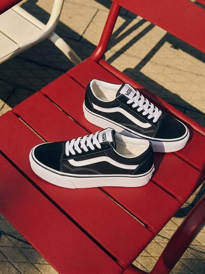 Vans Old Skool Platform Women's Casual Athletic Shoes Snug Fit Padded Breathable Gym Commuting Training VN0A3B3UY281M