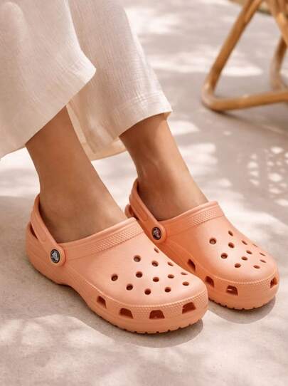 Crocs CLASSIC CLOG Women's Clogs Slip-On Waterproof Soft Daily Weekend Beach 10001-86A