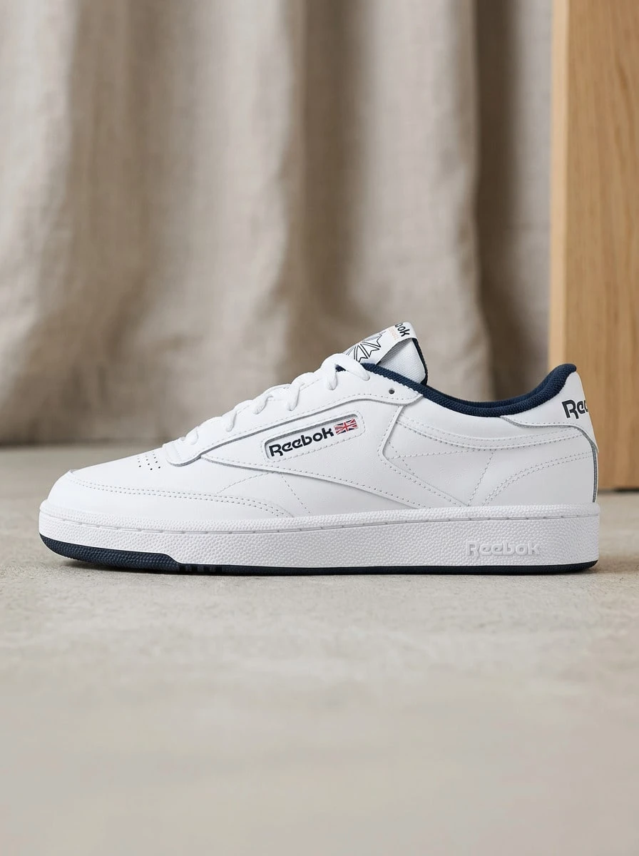 Reebok Club C Hi Td 男款運動鞋,輕量透氣,百搭日常跑步鞋,白色 100000156 - 白色 - 查看 1