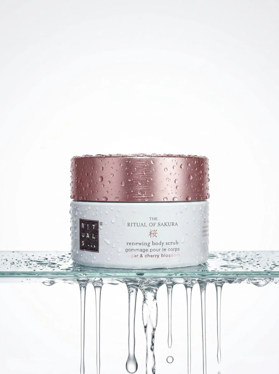 Rituals The Ritual Of Sakura Body Scrub 250 G – Body Scrub, Renewing, For Women, Cherry Blossom, Rose Gold, Sugar, Suitable For Bath And Shower Routine - Cherry blossoms - View 1