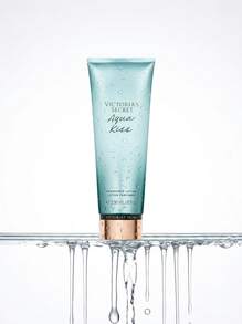 Victoria's Secret Aqua Kiss Body Lotion 236 Ml – Fresh Floral And Cool Water Scent, Deep Hydration For Smooth Skin, Daily Body Care, Long-Lasting Fragrance, Ideal For Layering, Premium Skin Nourishment - Aqua Kiss - 查看 1