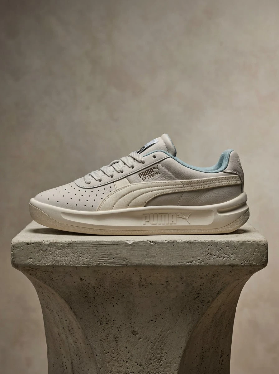Puma Hi OG 女款運動鞋,輕量透氣緩震,日常休閒,白色 401385-01 - 暖白 - 查看 1