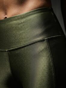 Alo Yoga 中性款緊身褲 多功能 親膚 透氣 日常運動 橄欖綠 W5766r-OLIVE GREEN - 綠色 - 查看 5