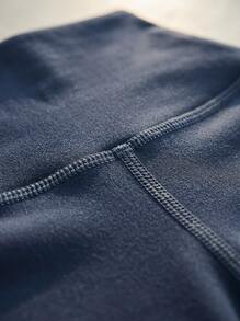 Alo Yoga 女款透氣百搭日常跑步長褲 海軍藍 W51314r-Navy - 海軍藍 - 查看 5