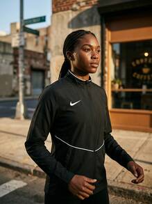 Nike جاكيت مطر نسائي بارك 26 باللون الأسود - أبيض وأسود - مشاهدة 2