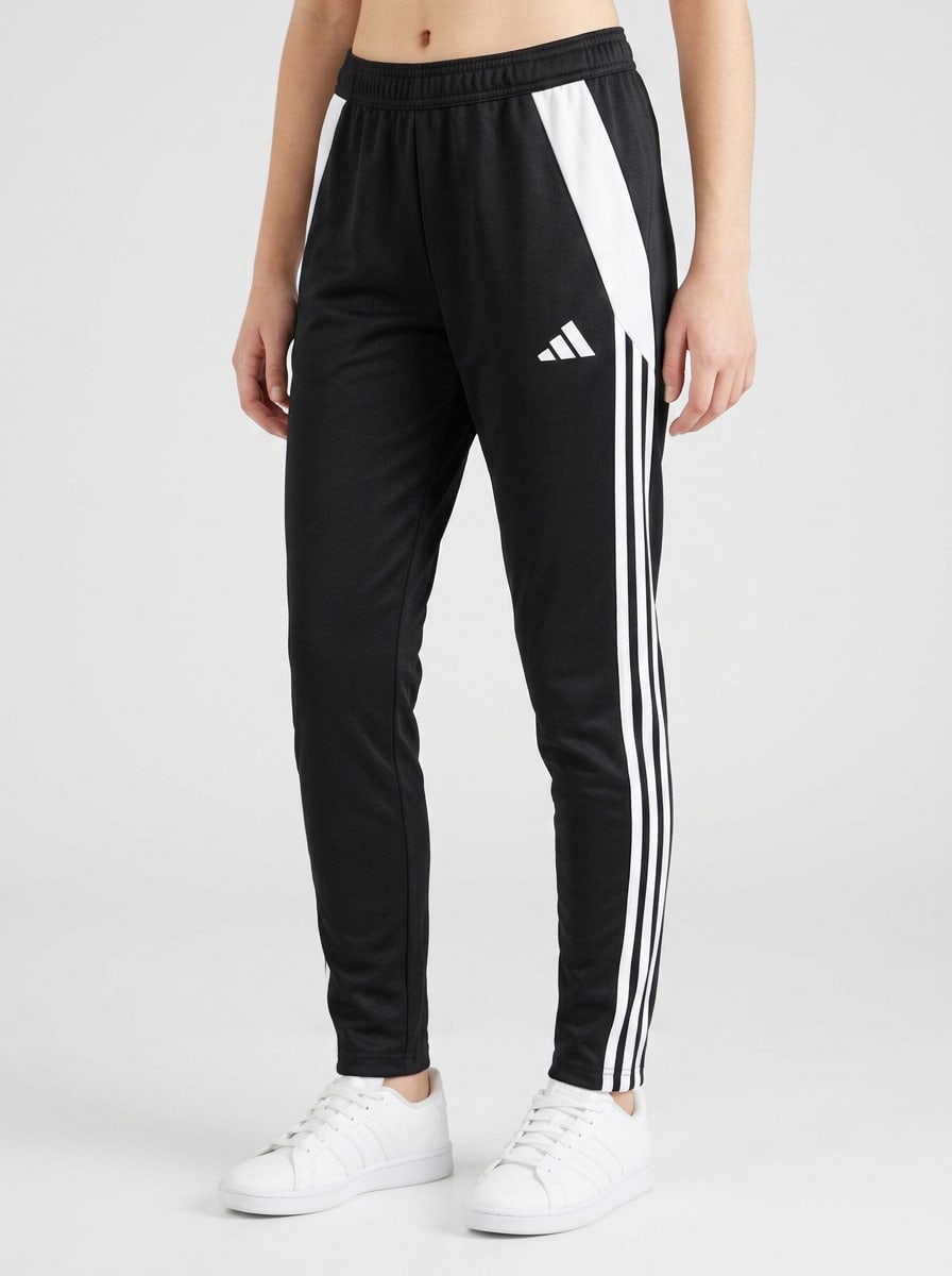 Black / White
